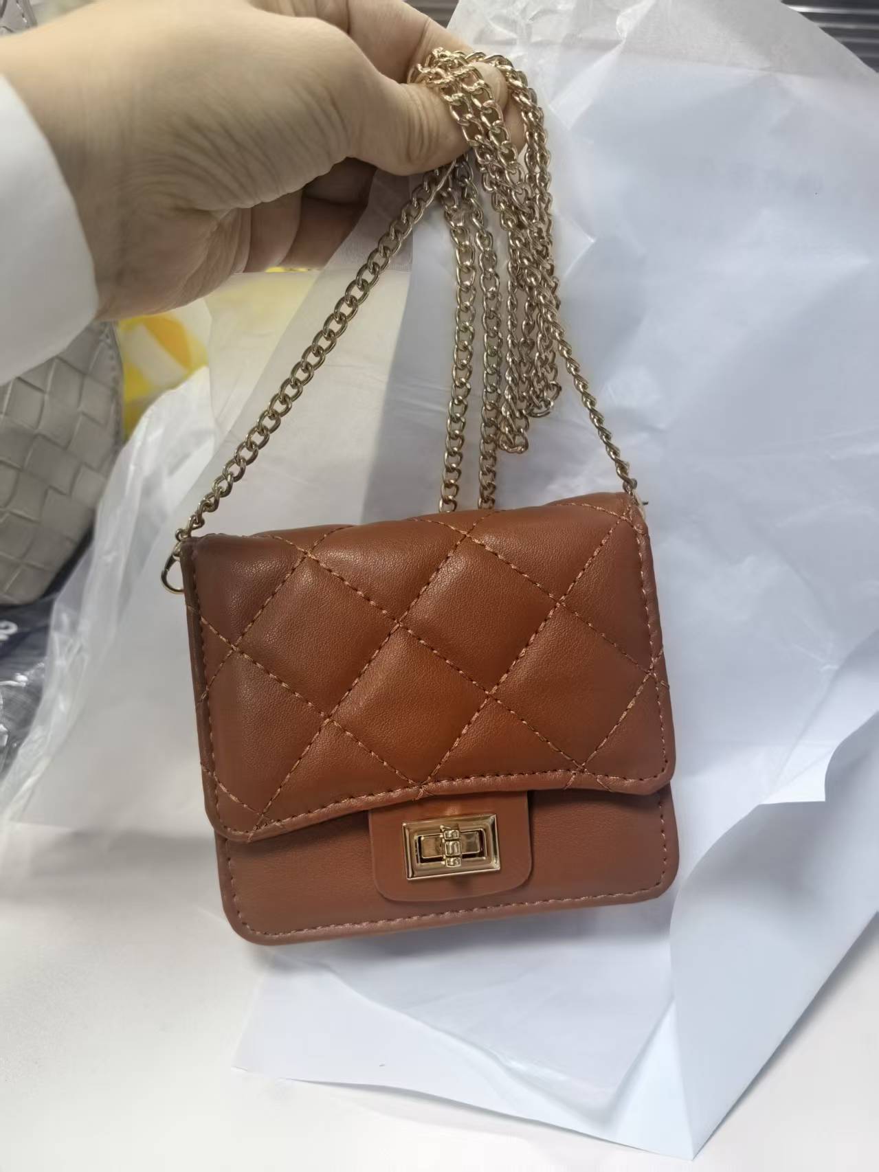 时尚单肩款菱格菱格链条包休闲包盖式斜挎包PU复古