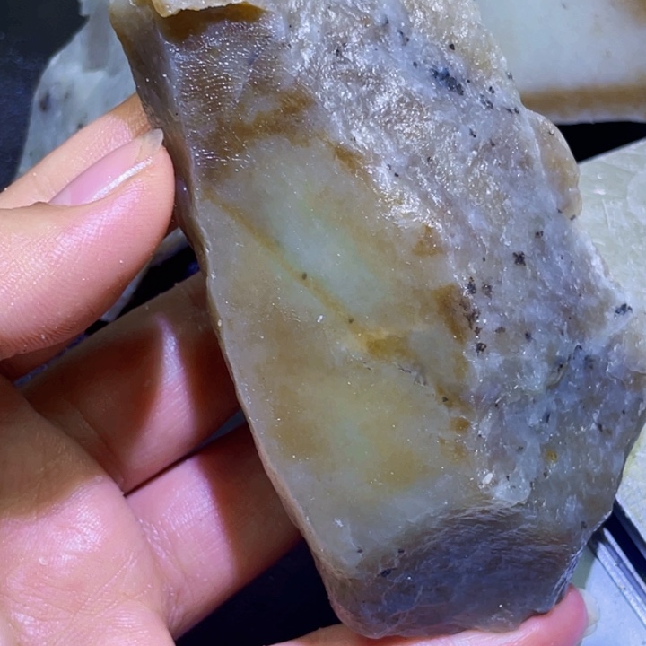 和田玉未镶嵌珠宝半成品