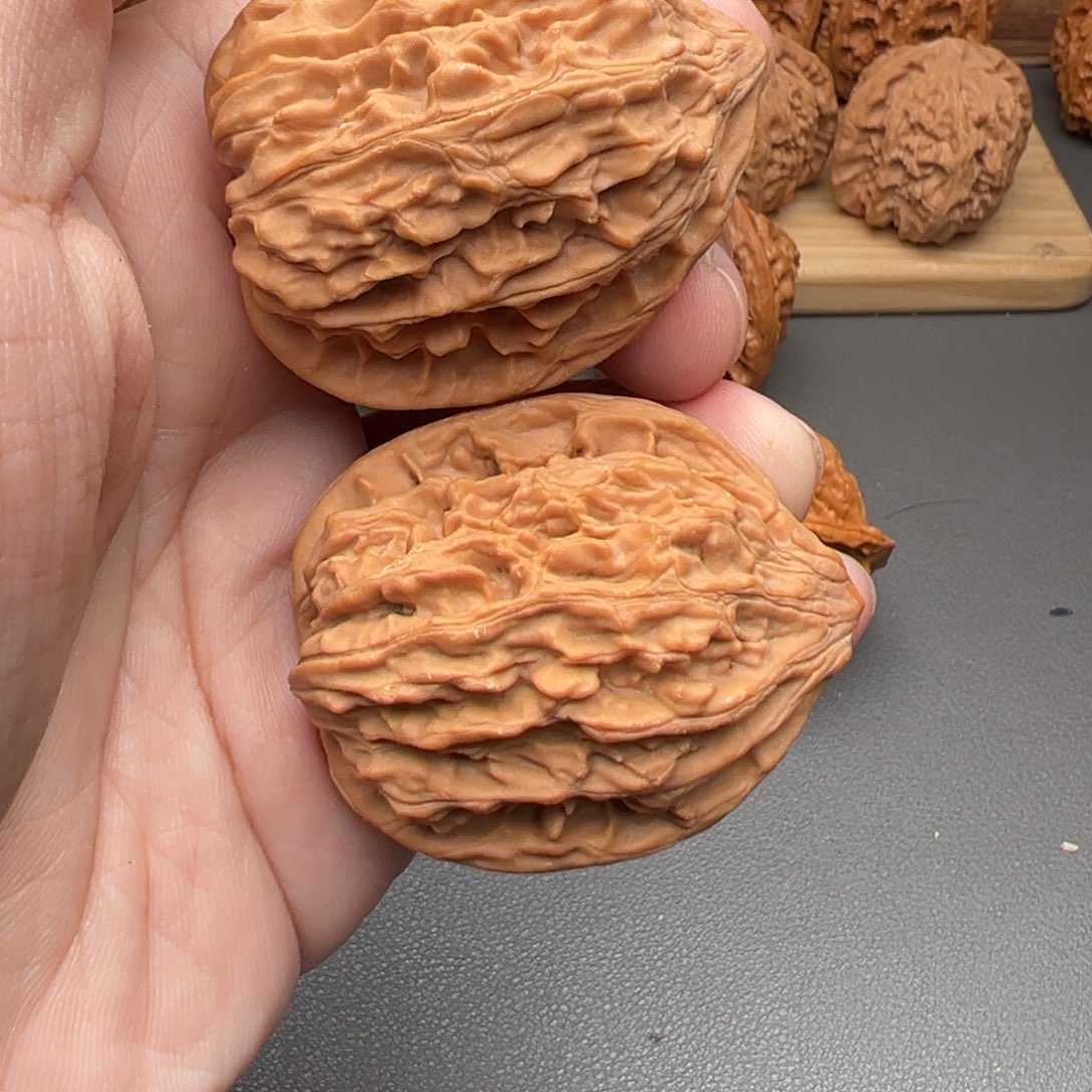 把件文玩核桃鸡心