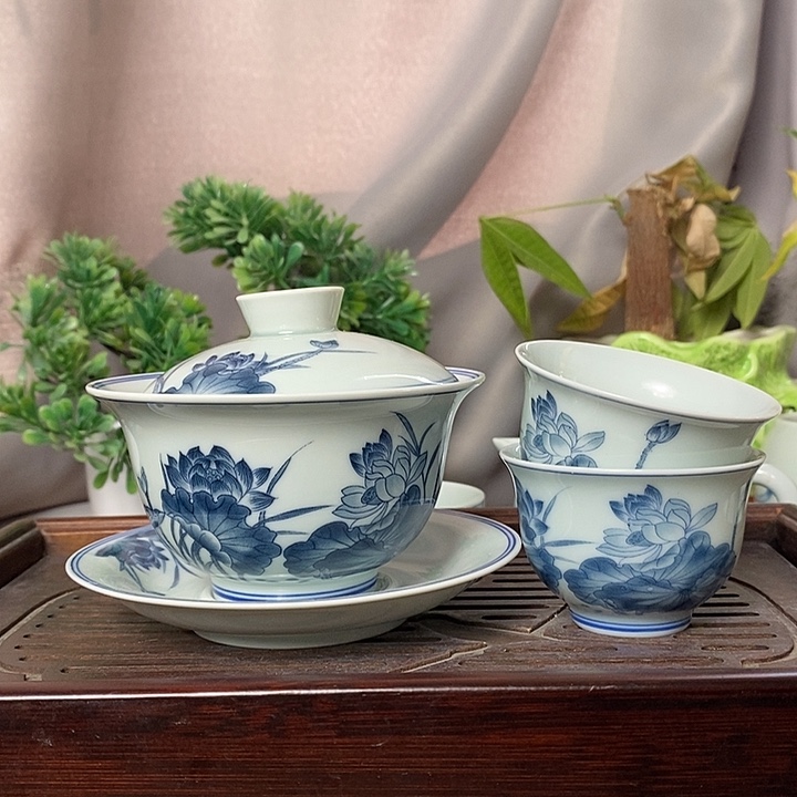 200ml复古荷花盖碗送两杯子