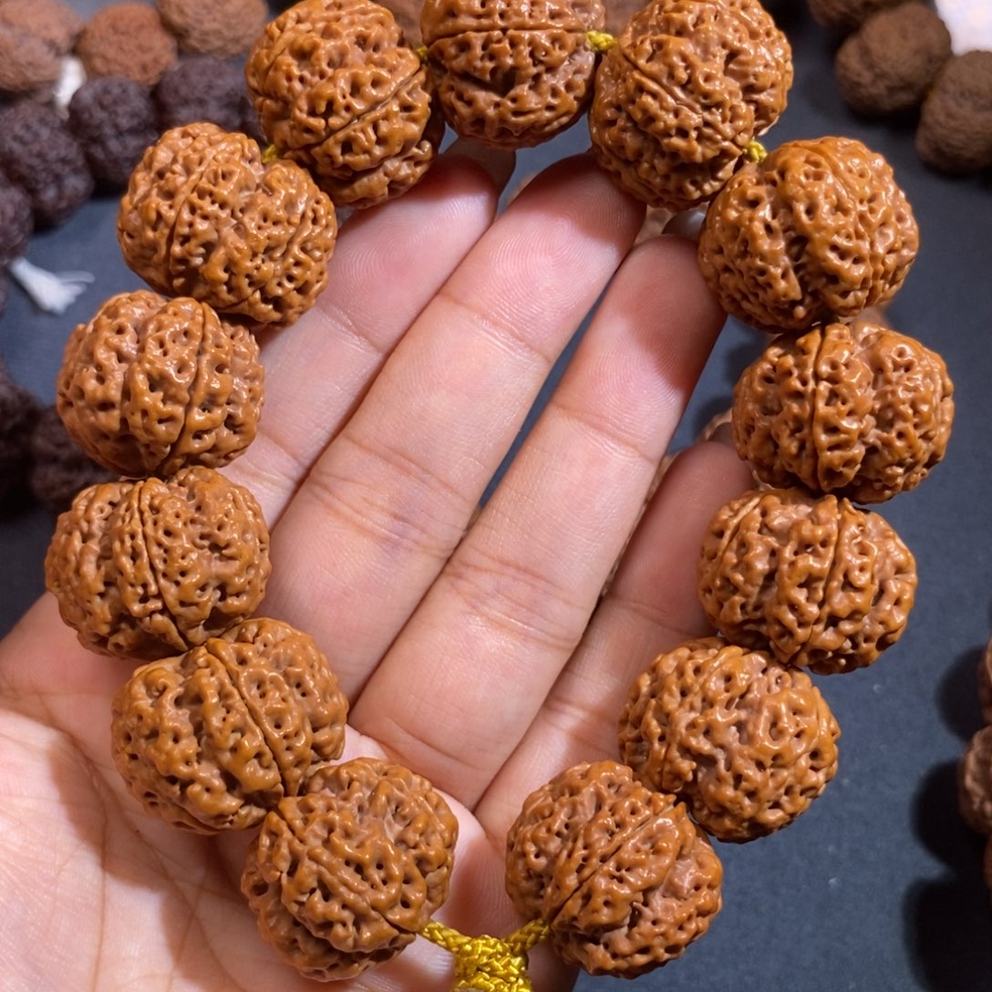 手串金刚菩提招财针孔蜂王23mm