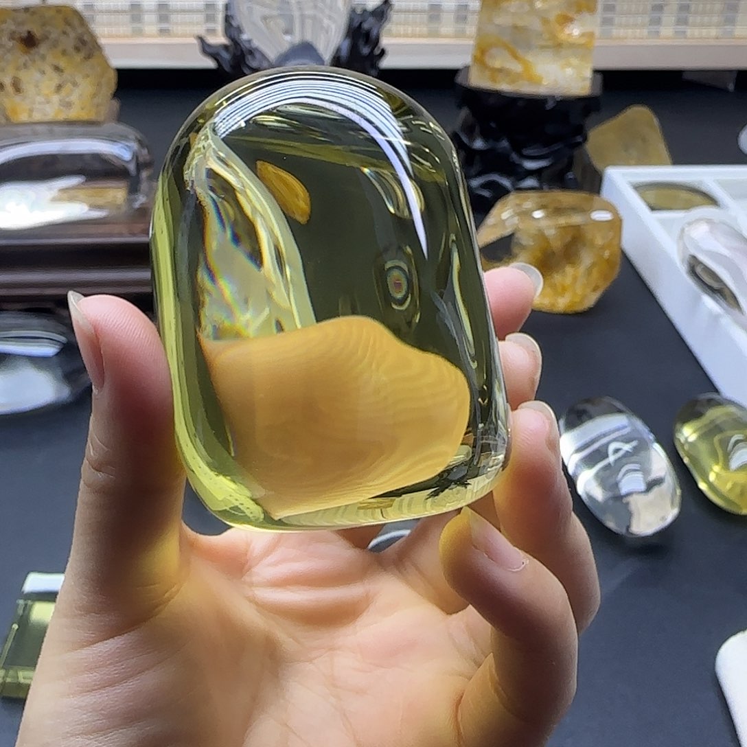 水晶天然摆件未镶嵌