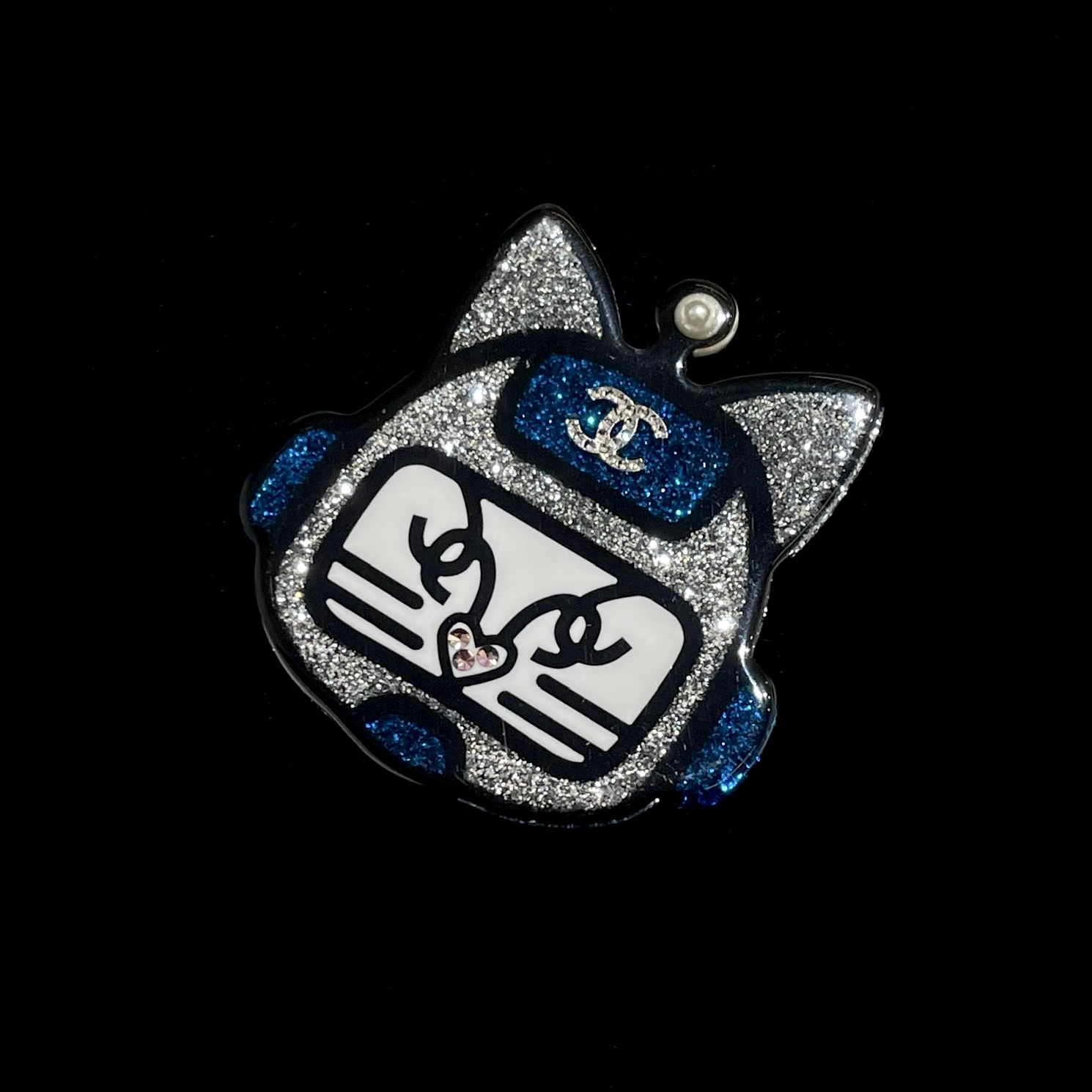 95新 Chanel/香奈儿 Chanel17s蓝色亚克力机器猫胸针 48154752