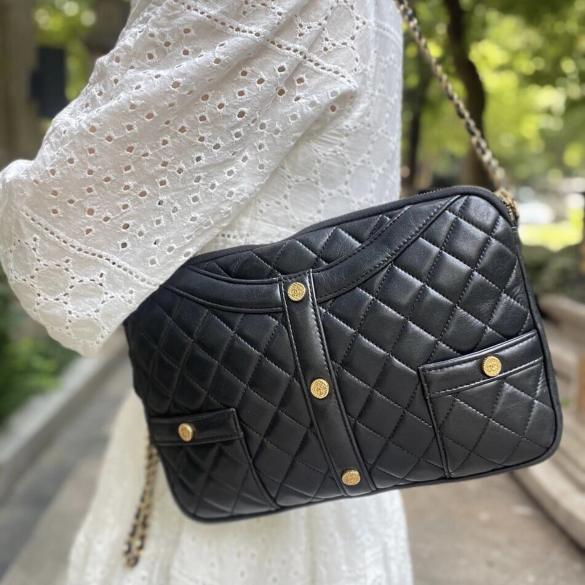 95新 Chanel/香奈儿 多多奢品/香奈儿大秀款衣服包98新包展