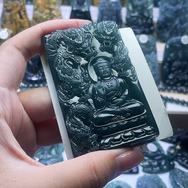 一***下翡翠未镶嵌颈饰翡翠未镶嵌