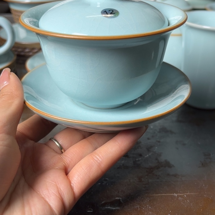 L***f12个可可可可可可可可可可咯哦哦