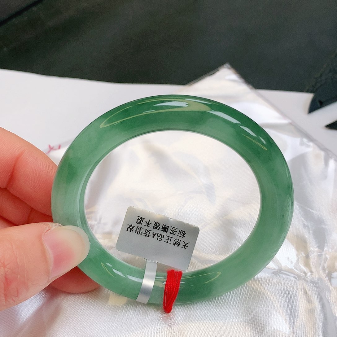 【闪购商品】翡翠手镯未镶嵌缅甸天然a货翡翠