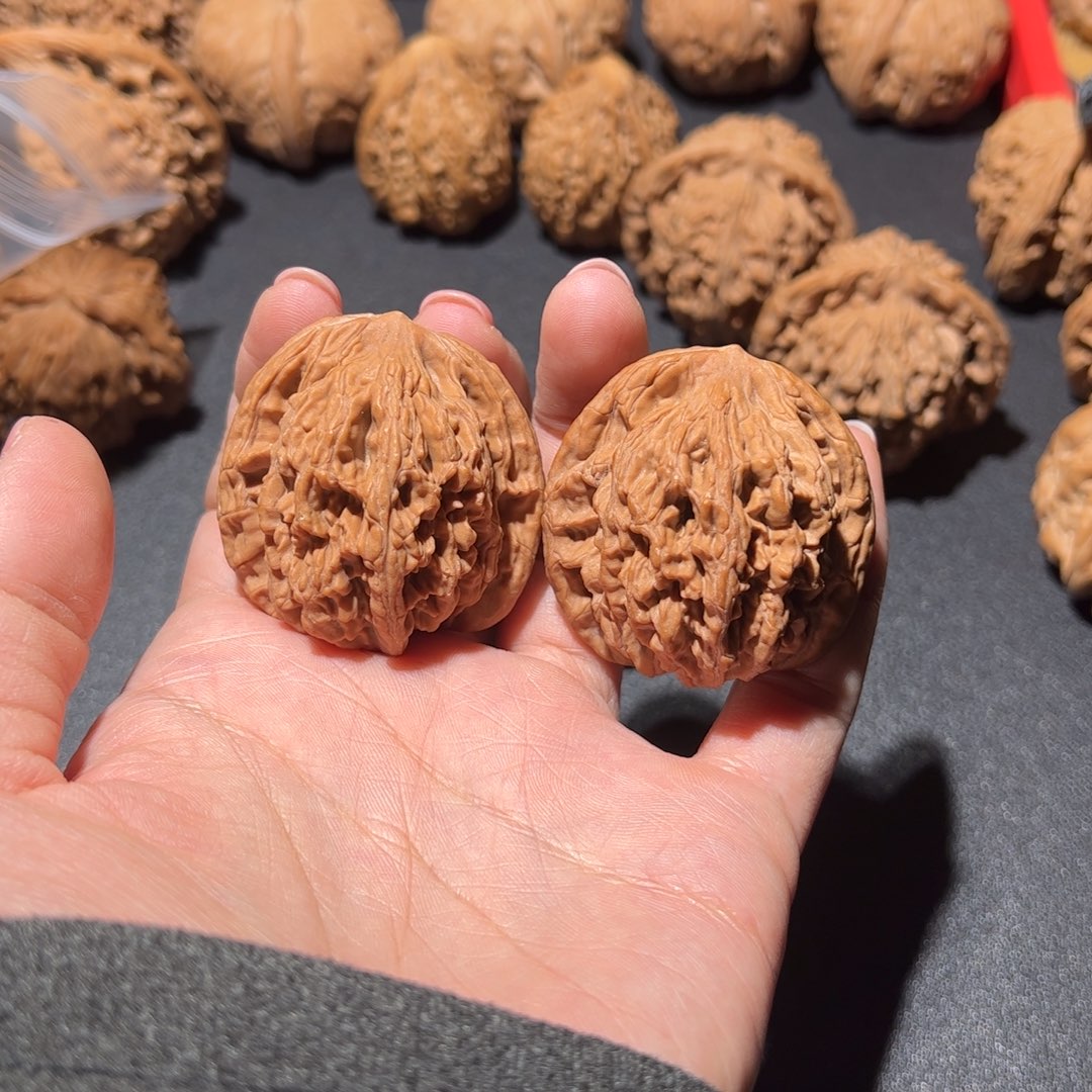 吊坠文玩核桃麦穗虎头