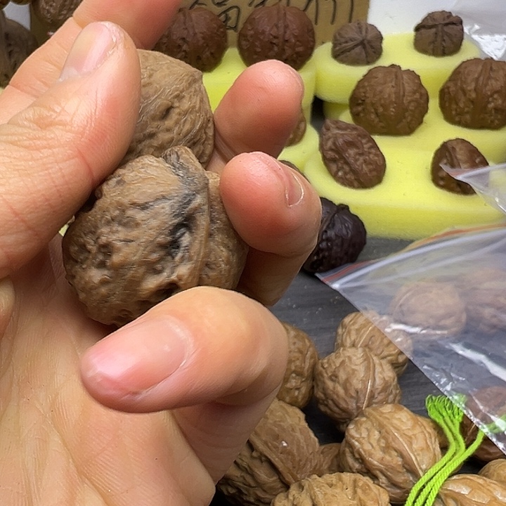 墨***夜吊坠猴头核桃观冒