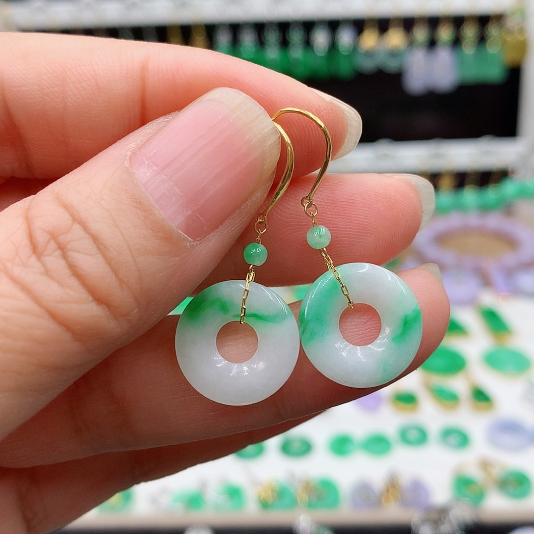 翡翠耳饰18K金镶嵌的