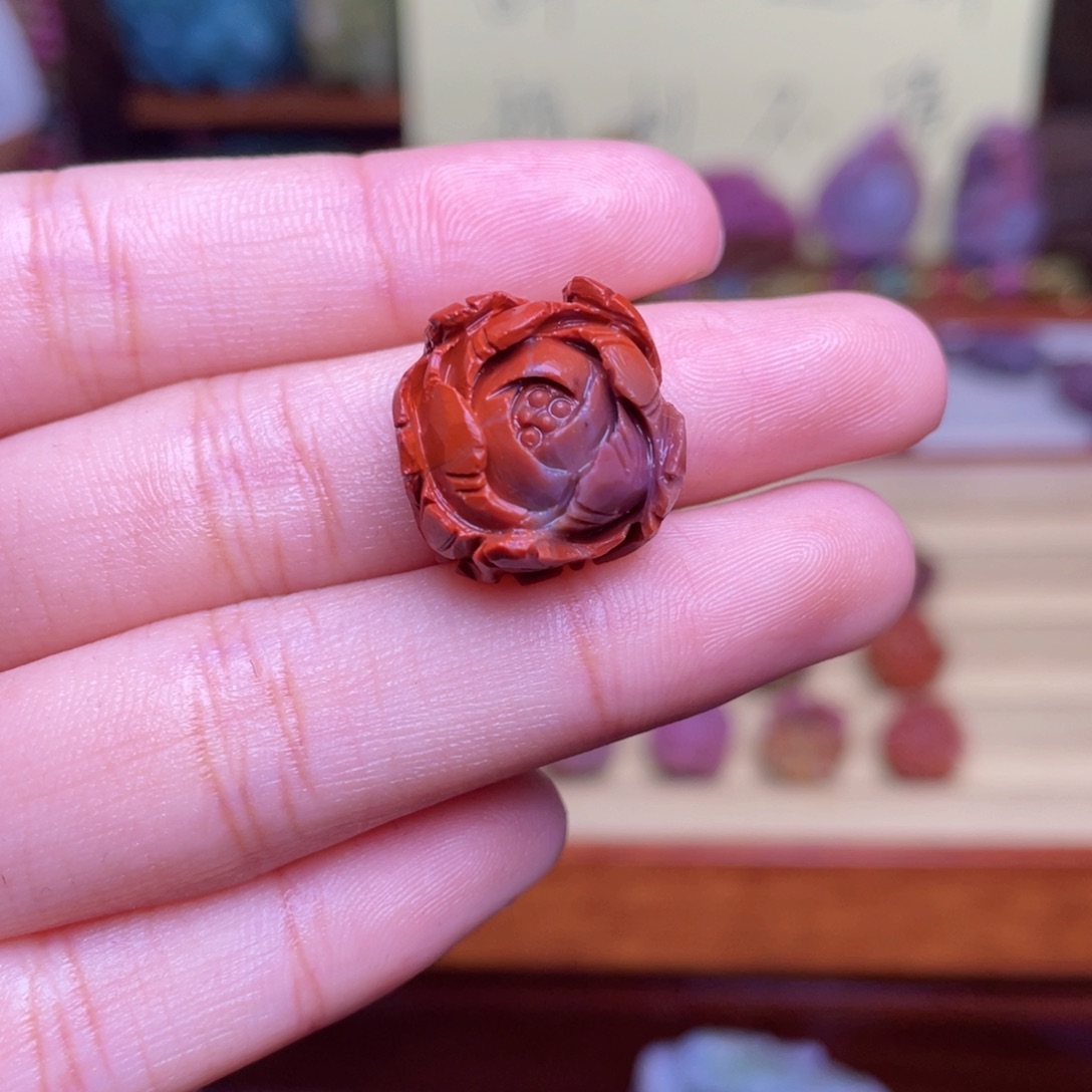 玛瑙/玉髓珠宝半成品未镶嵌鱼盐源玛瑙花花