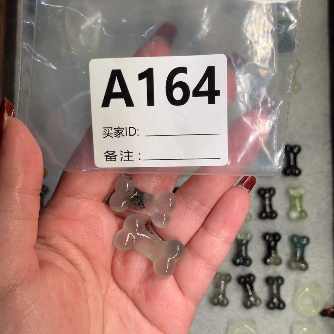 蛇纹石玉颈饰未镶嵌C***.