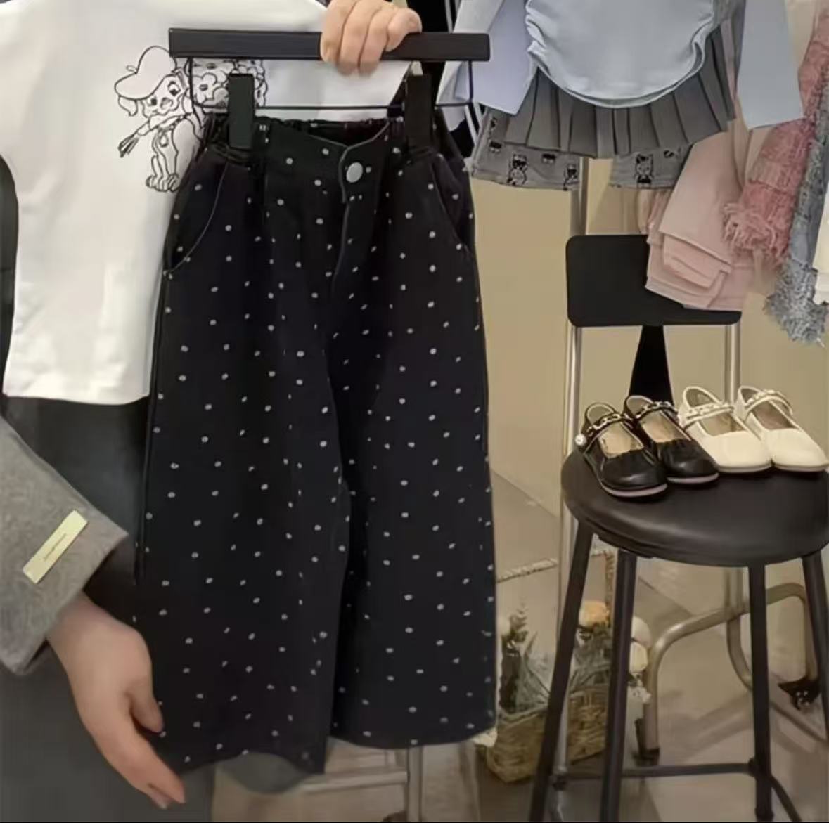 现货~女童牛仔裤秋季女宝宝宽松直筒长裤百搭儿童满印阔腿裤