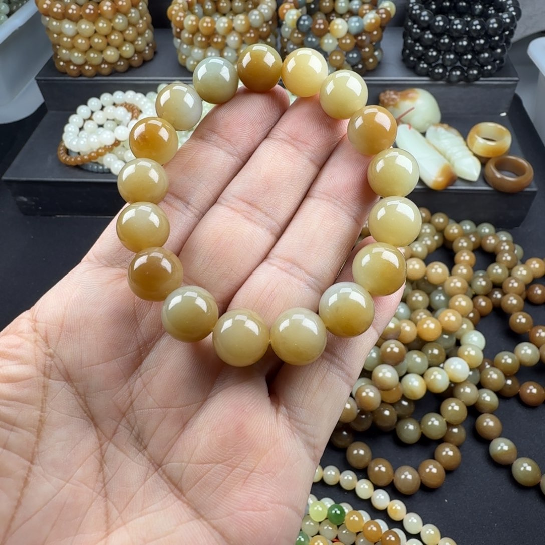 一***欢和田玉未镶嵌手链