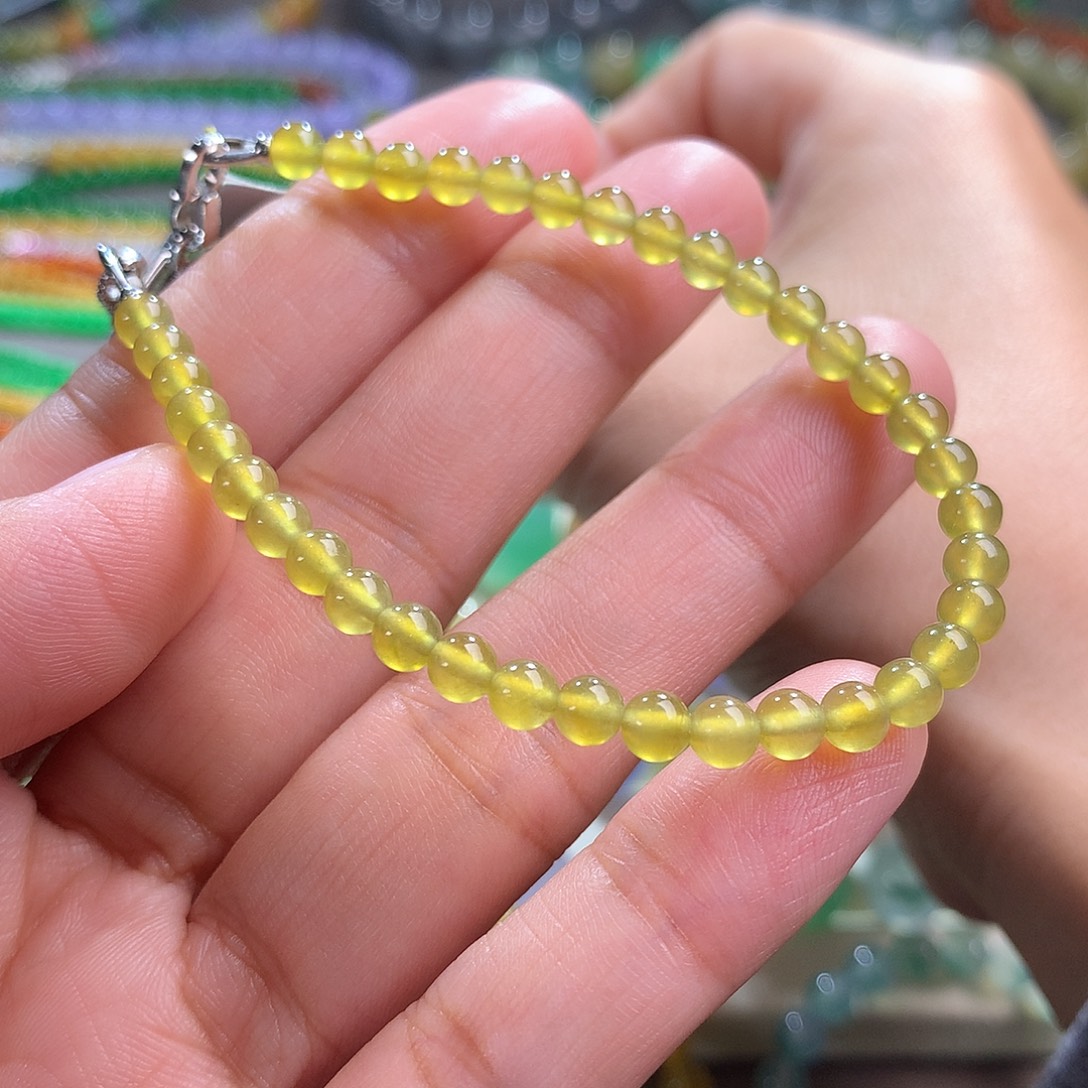 翡翠未镶嵌手链卡4.1