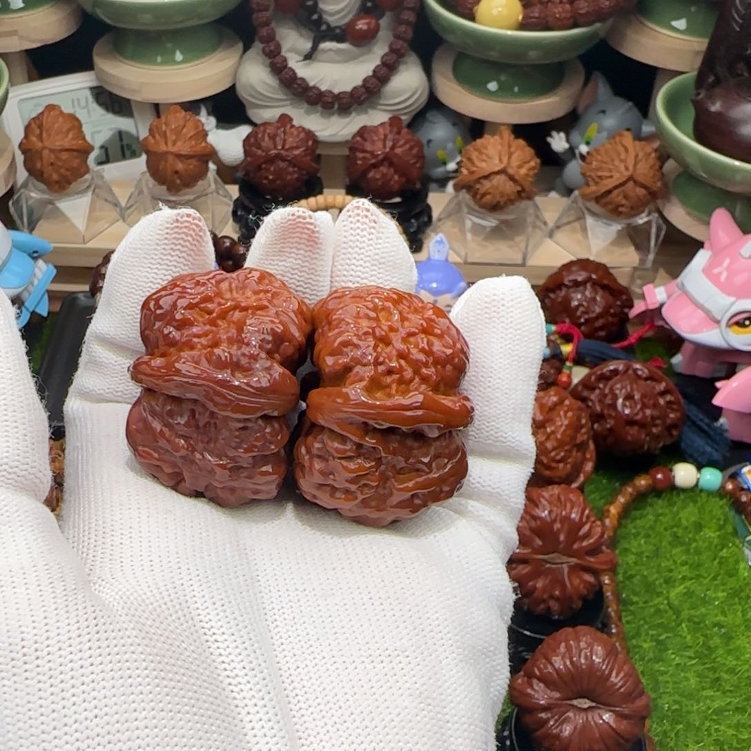 文玩核桃吊坠夜*子42红蛤蟆头