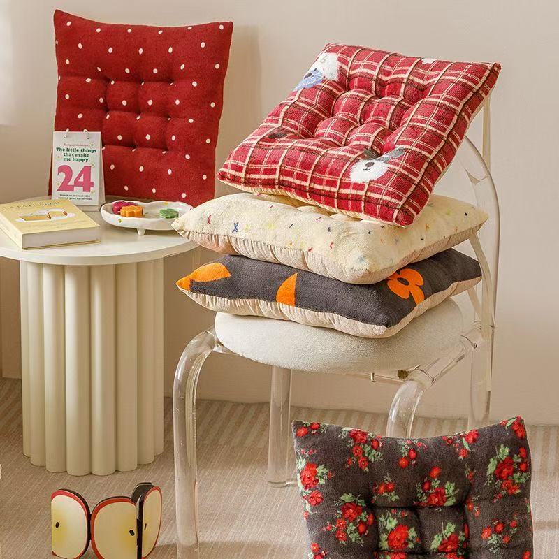 坐垫椅垫屁股垫大学生牛奶绒加厚板凳教室凳子毛绒办公室座垫厚垫