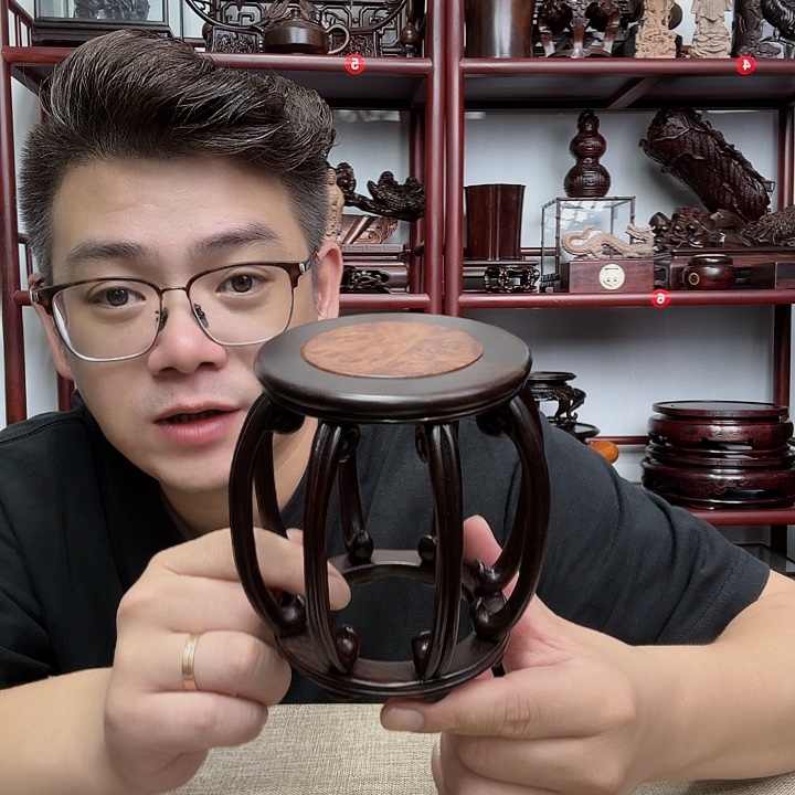 大红酸枝工艺品底座