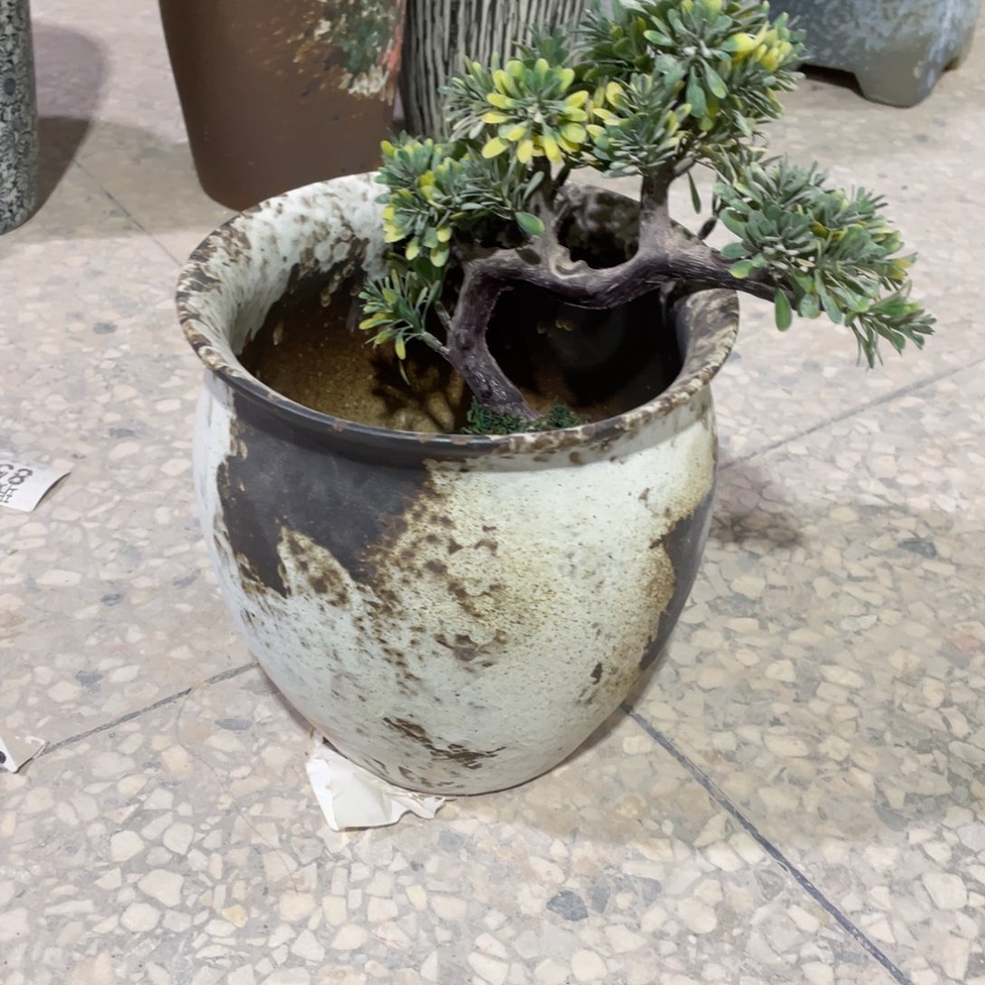 陶瓷高度22厘米口径20厘米