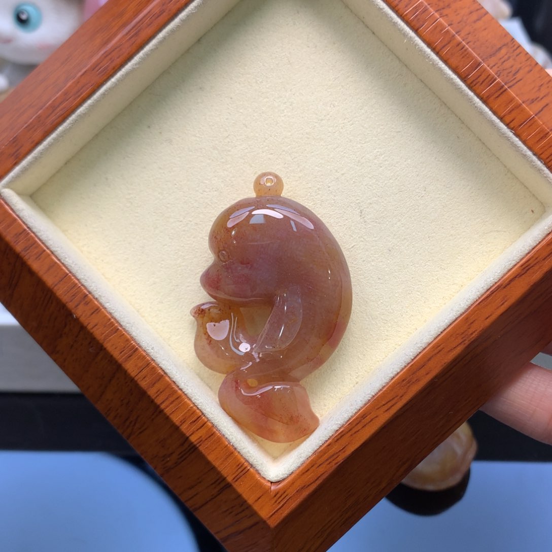 硅化珊瑚（珊瑚玉）颈饰未镶嵌