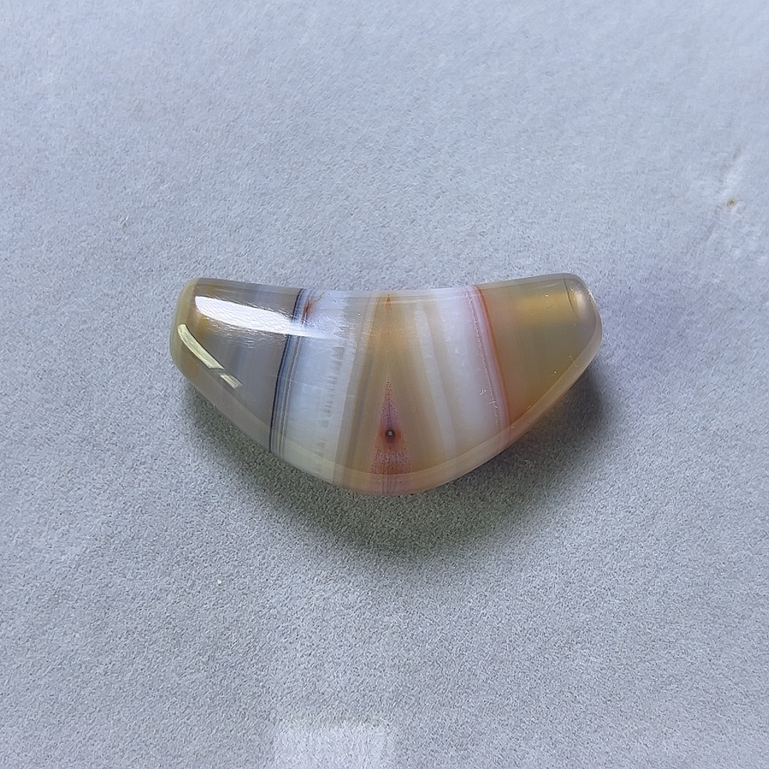 俏色紫砂一眼牛角珠，尺寸19.7*39.1mm左右