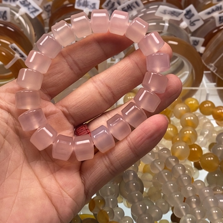 从***山玛瑙/玉髓未镶嵌手链