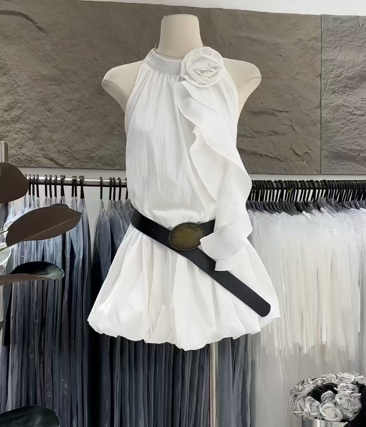 猪小妹精品服饰馆时尚休闲黑色婚礼服装修身商务韩版气质白色轻奢