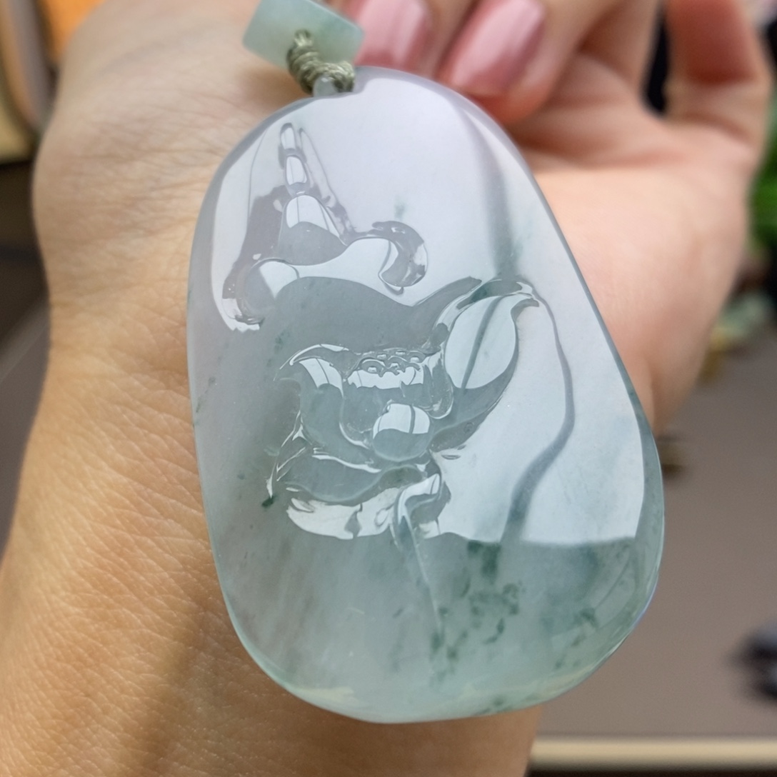 翡翠未镶嵌颈饰吊坠46