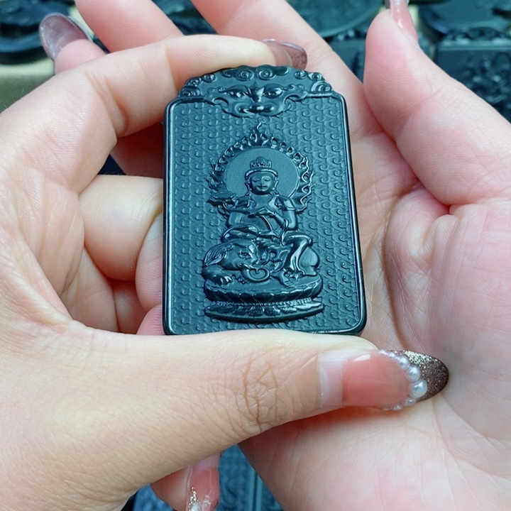 和田玉（青玉）未镶嵌颈饰帆****列双面雕刻