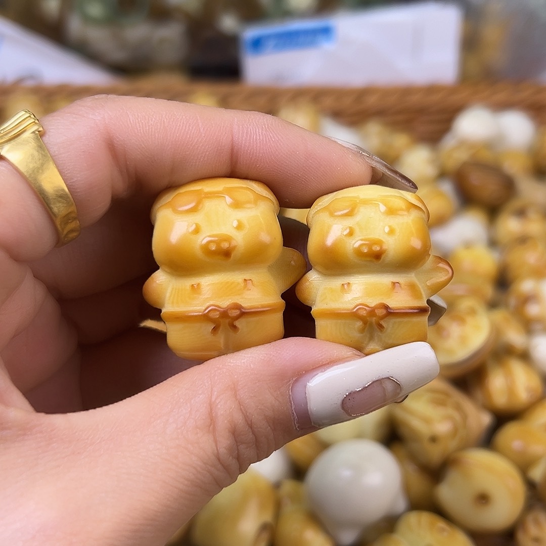 菩提根/象牙果吊坠全品炭烤眼镜猪3颗卡28道30