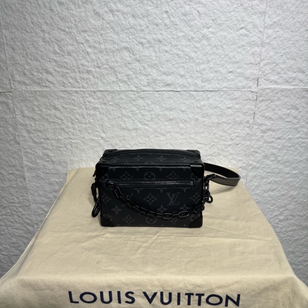 95新 LouisVuitton/路易威登 黑老花硬盒子 单肩包
