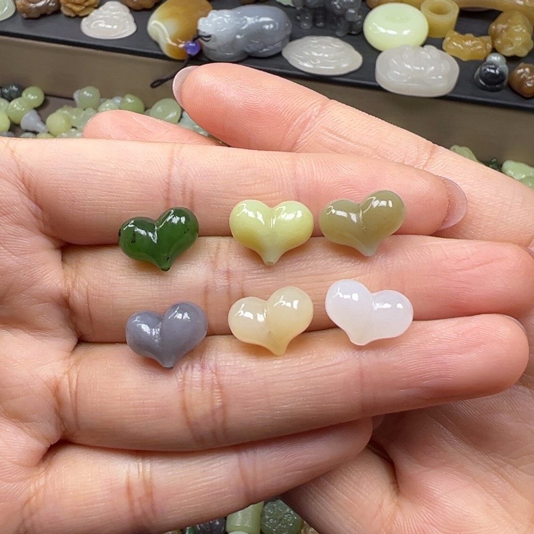 和田玉未镶嵌颈饰98一个多样性发其一