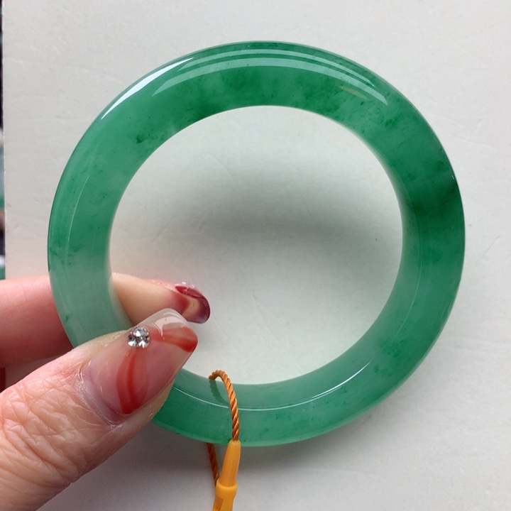 石英质玉手镯未镶嵌微****3