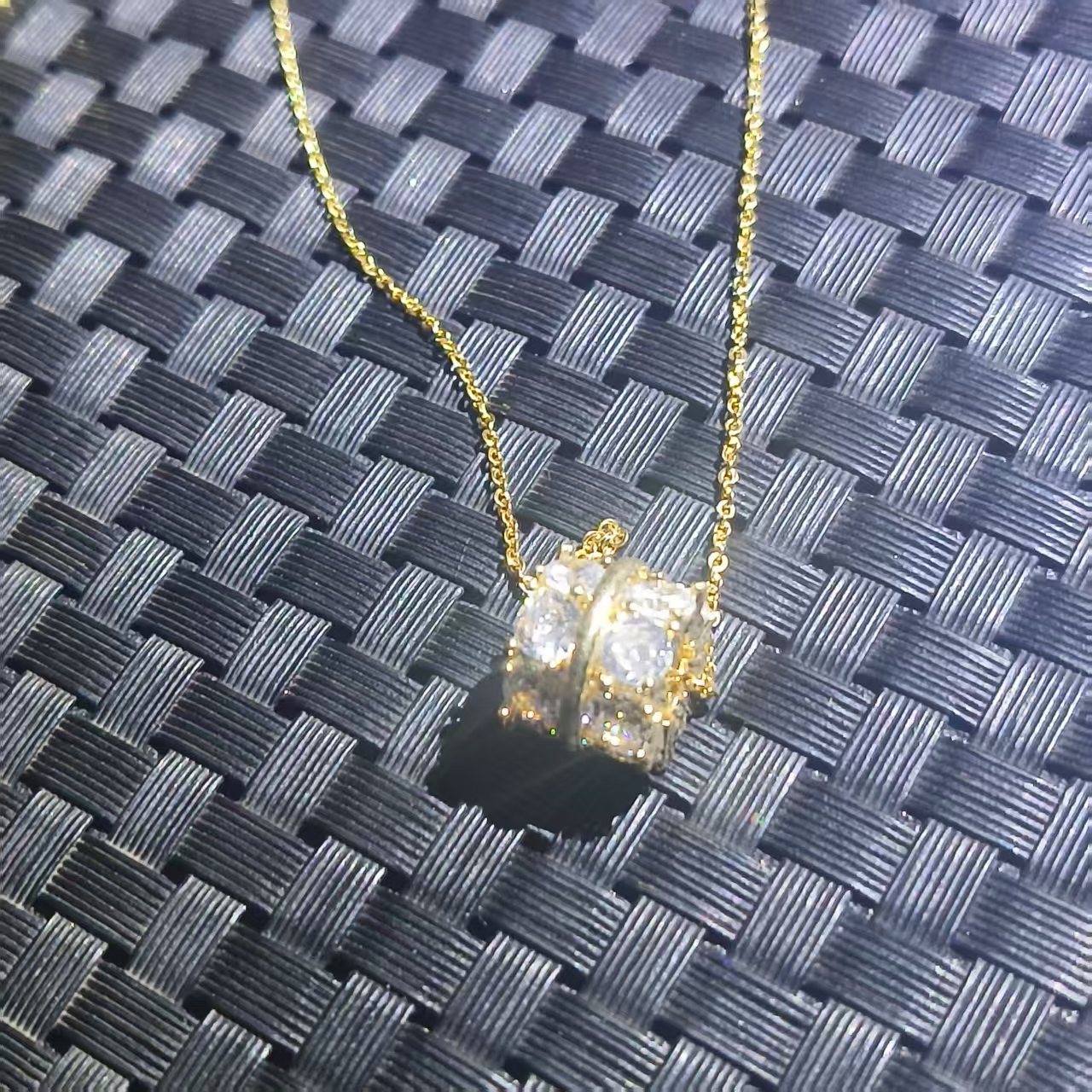 【南非定制】经典高级轻奢大气百搭吊坠 xb126670