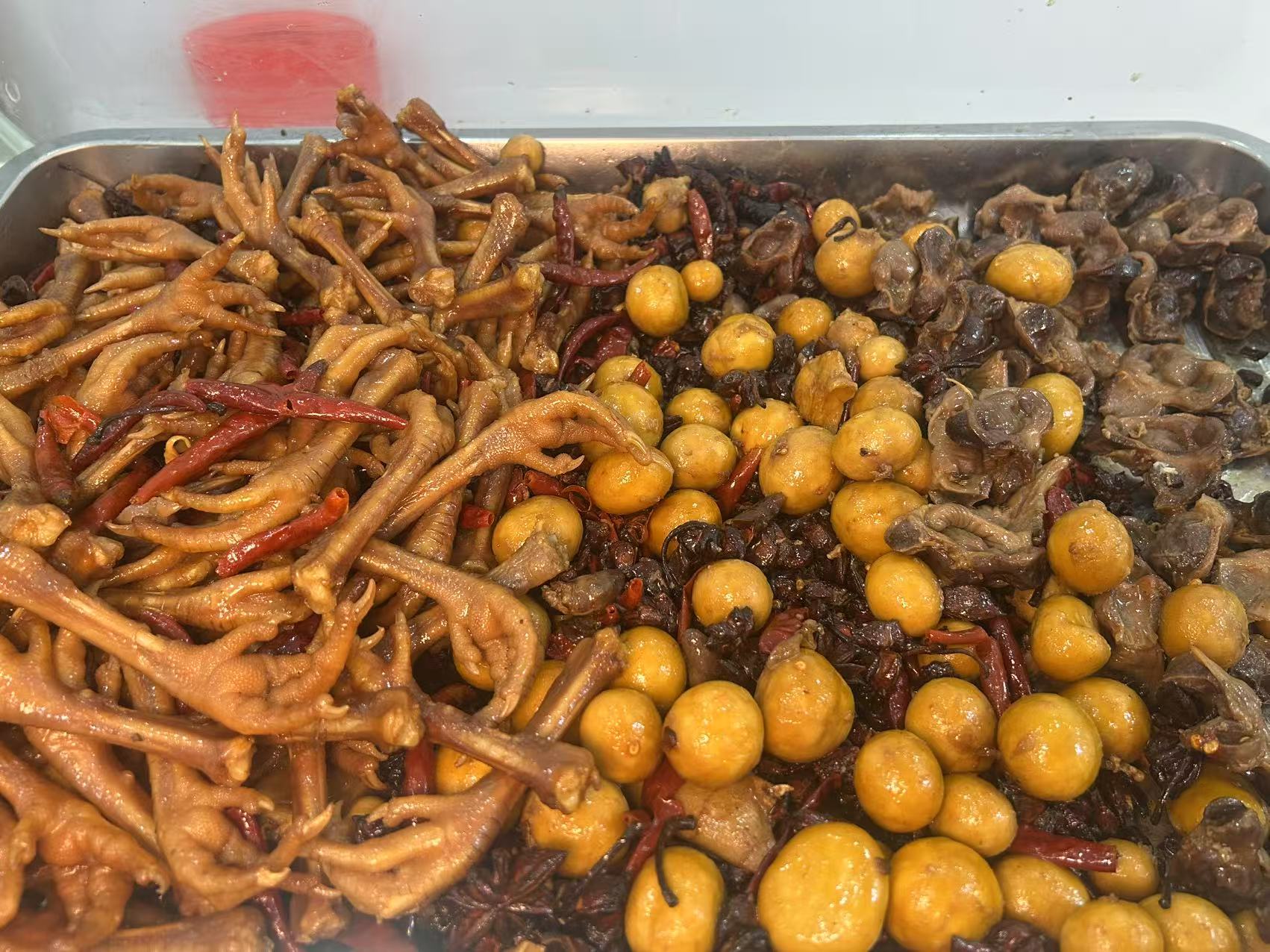 湖北仙桃地道风味新鲜卤鸡爪鸡珍鸡杂