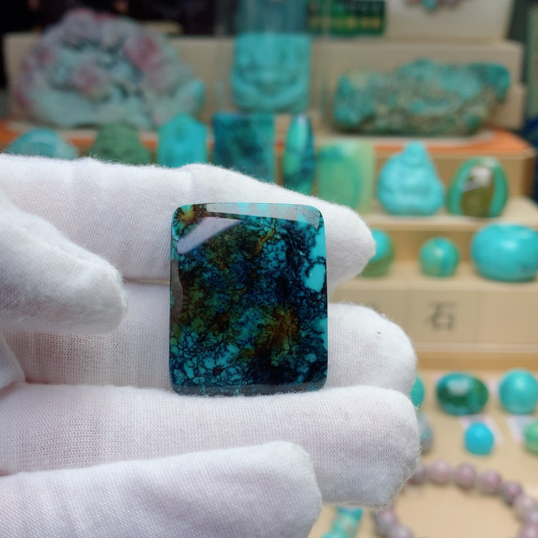 绿松石颈饰未镶嵌