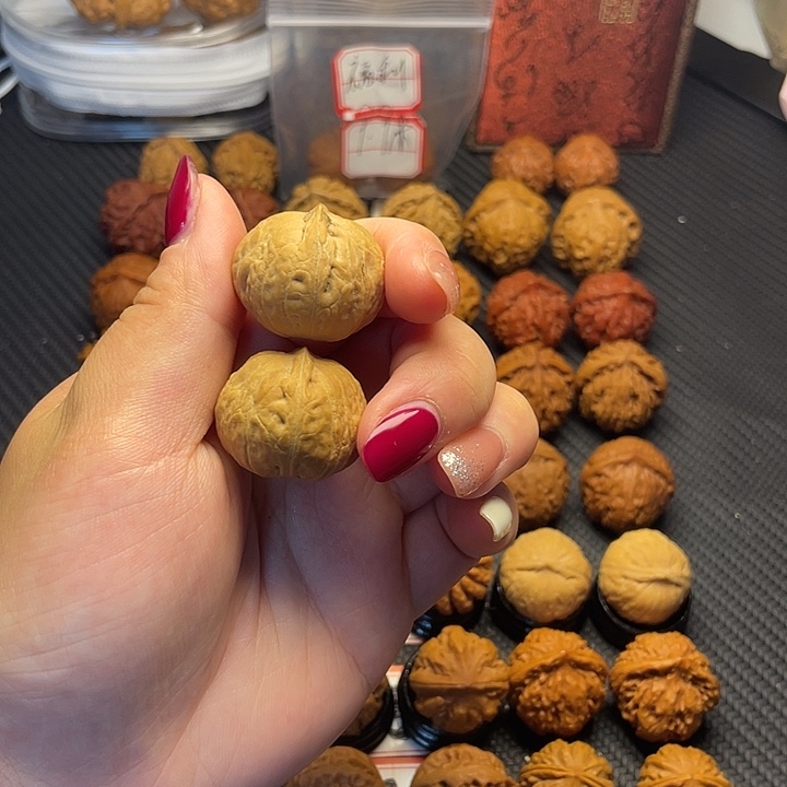 文玩核桃把件元宝小磨盘