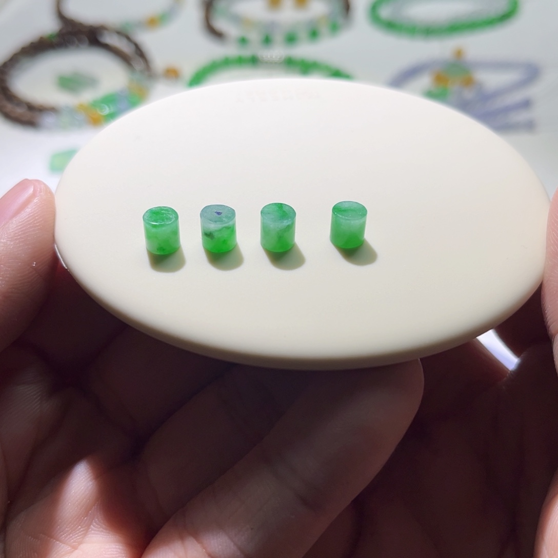 散珠翡翠裸石多样性发一颗