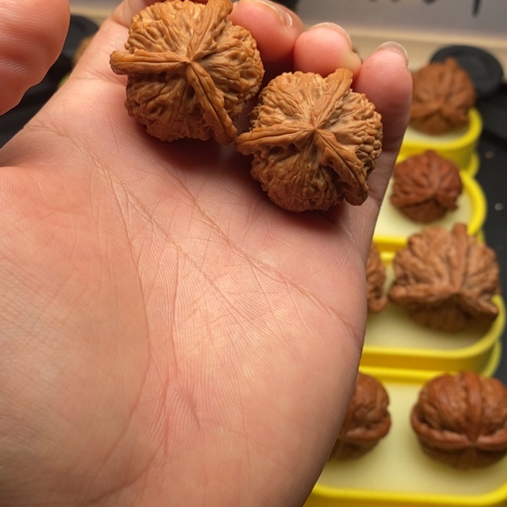 把件文玩核桃35白奔