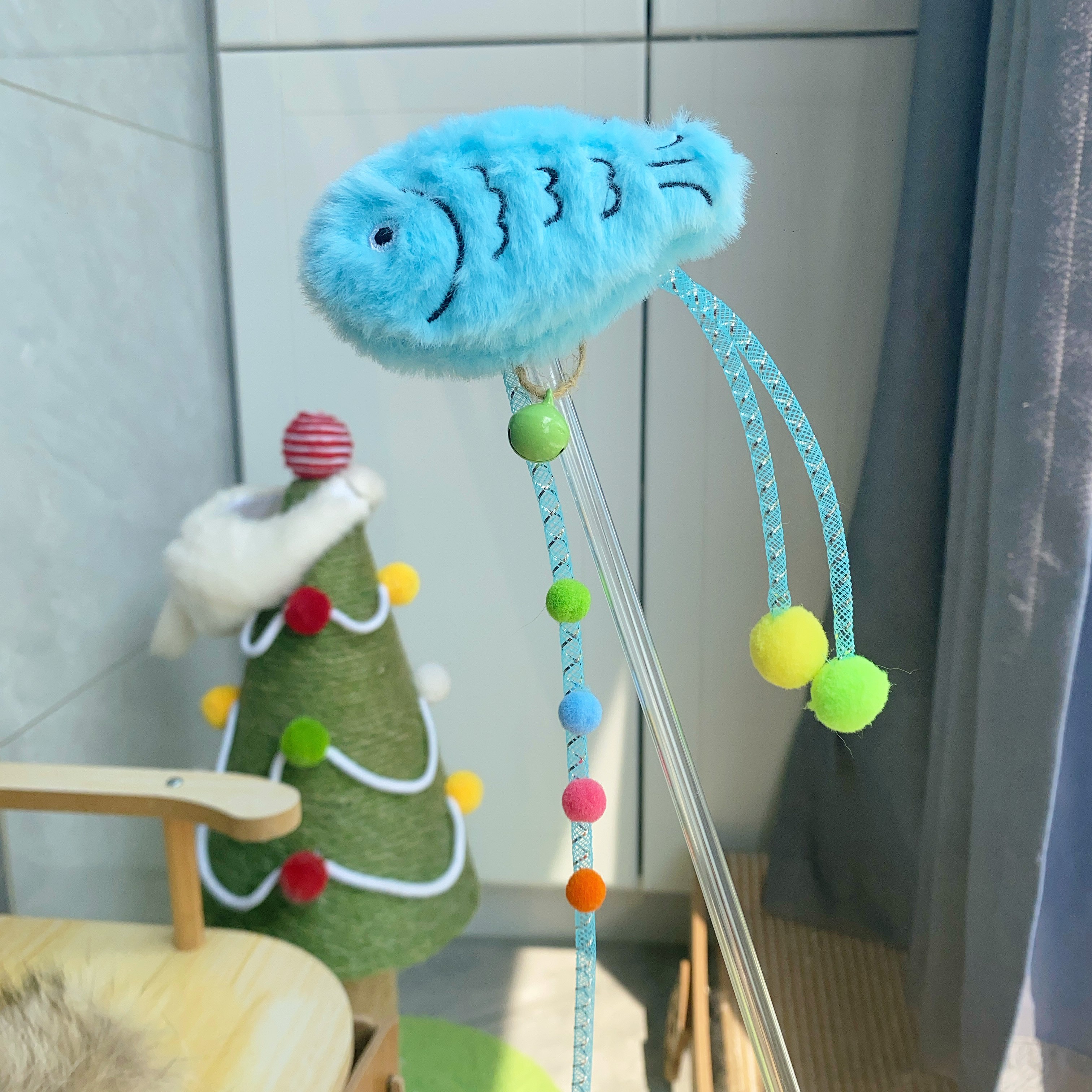 猫咪卡通蓝色可爱造型网管小鱼铃铛发声互动训练逗猫棒