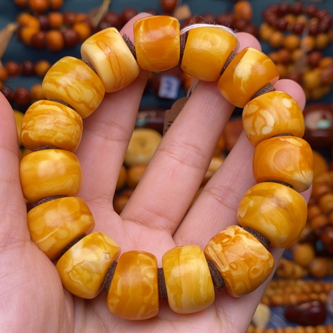 蜜蜡裸石未镶嵌?****K蜜蜡