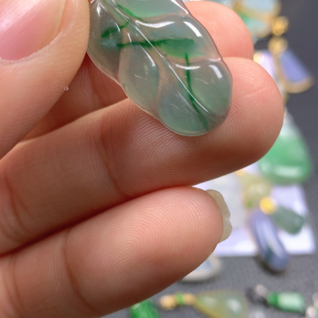 【闪购商品】翡翠颈饰18K金镶嵌翡翠