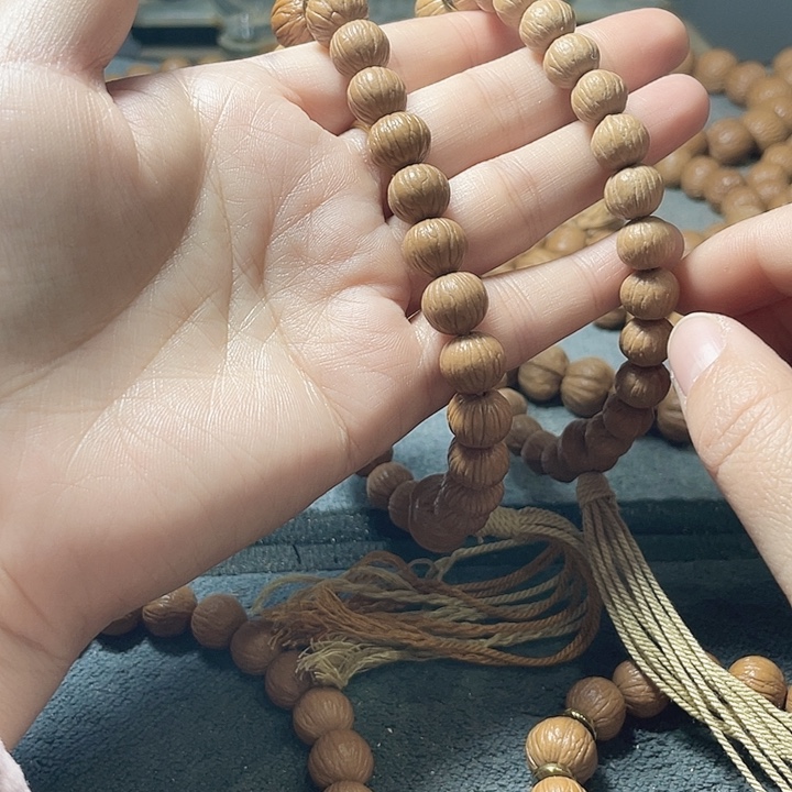 风***里吊坠猴头核桃猴头