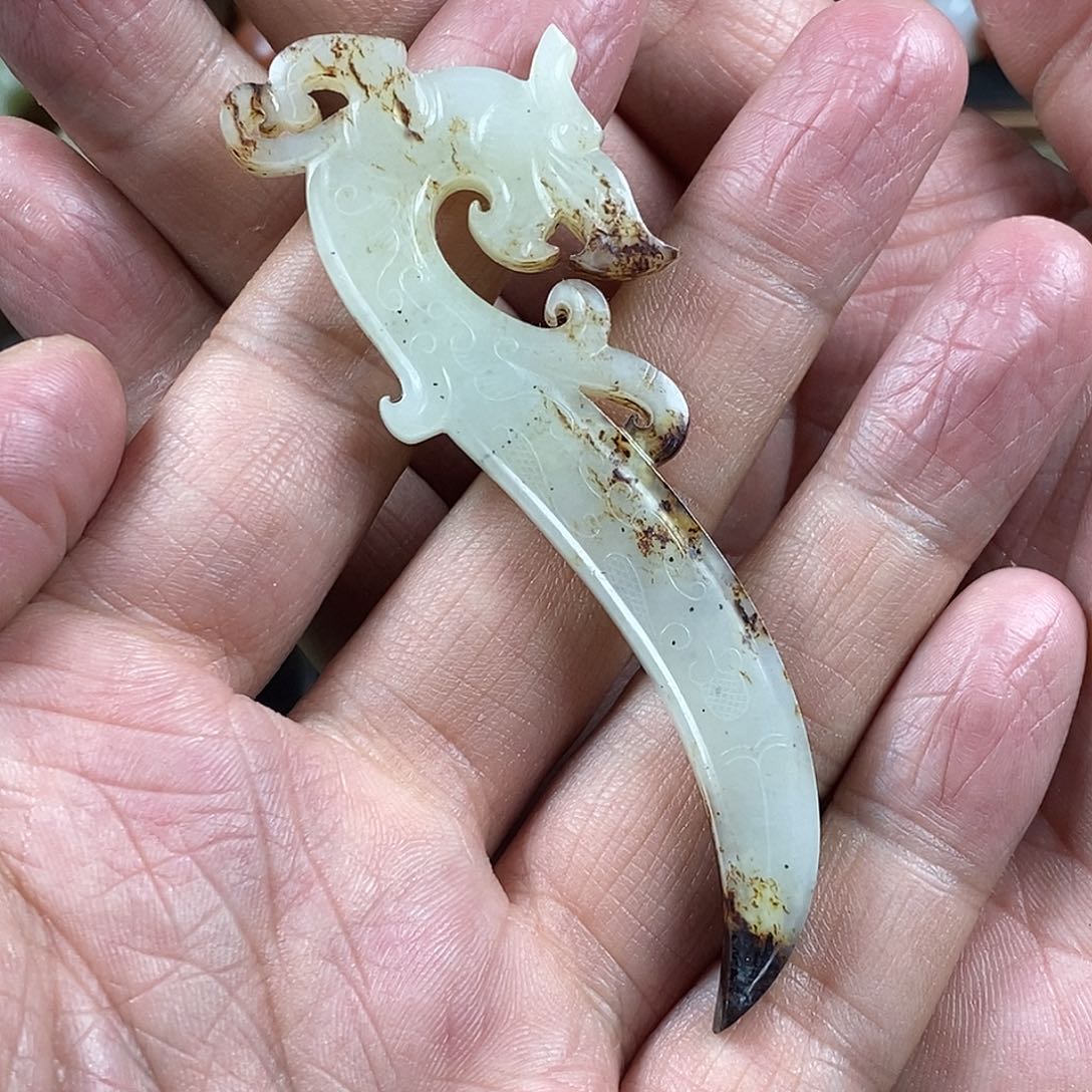 和田玉（糖玉）挂件未镶嵌妮**也