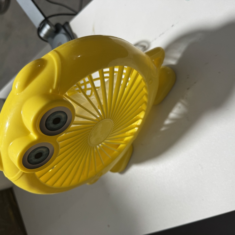 便携插线款桌面风扇