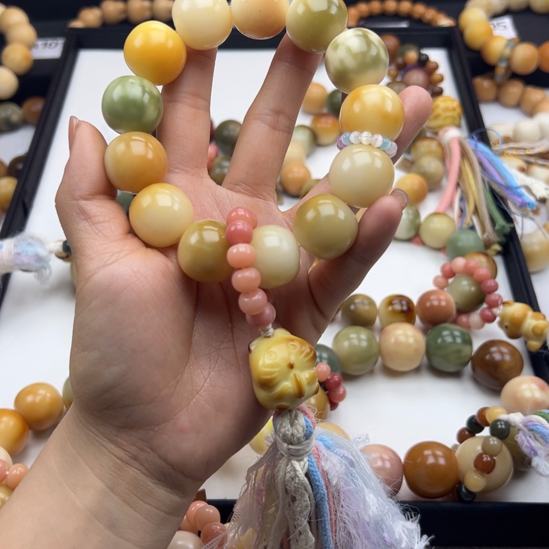 白玉菩提吊坠近全品21