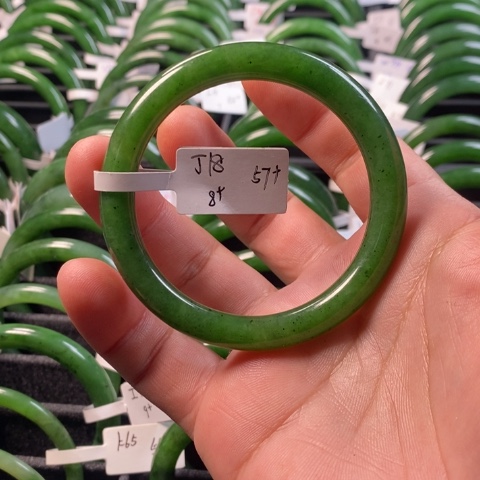 和田玉（碧玉）手镯未镶嵌