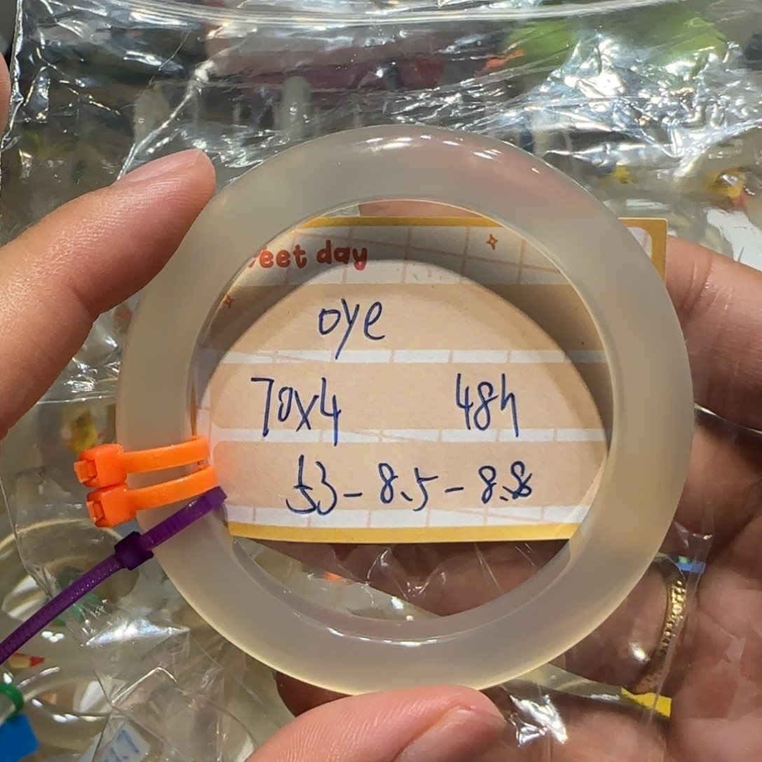 o***e玛瑙/玉髓手镯未镶嵌