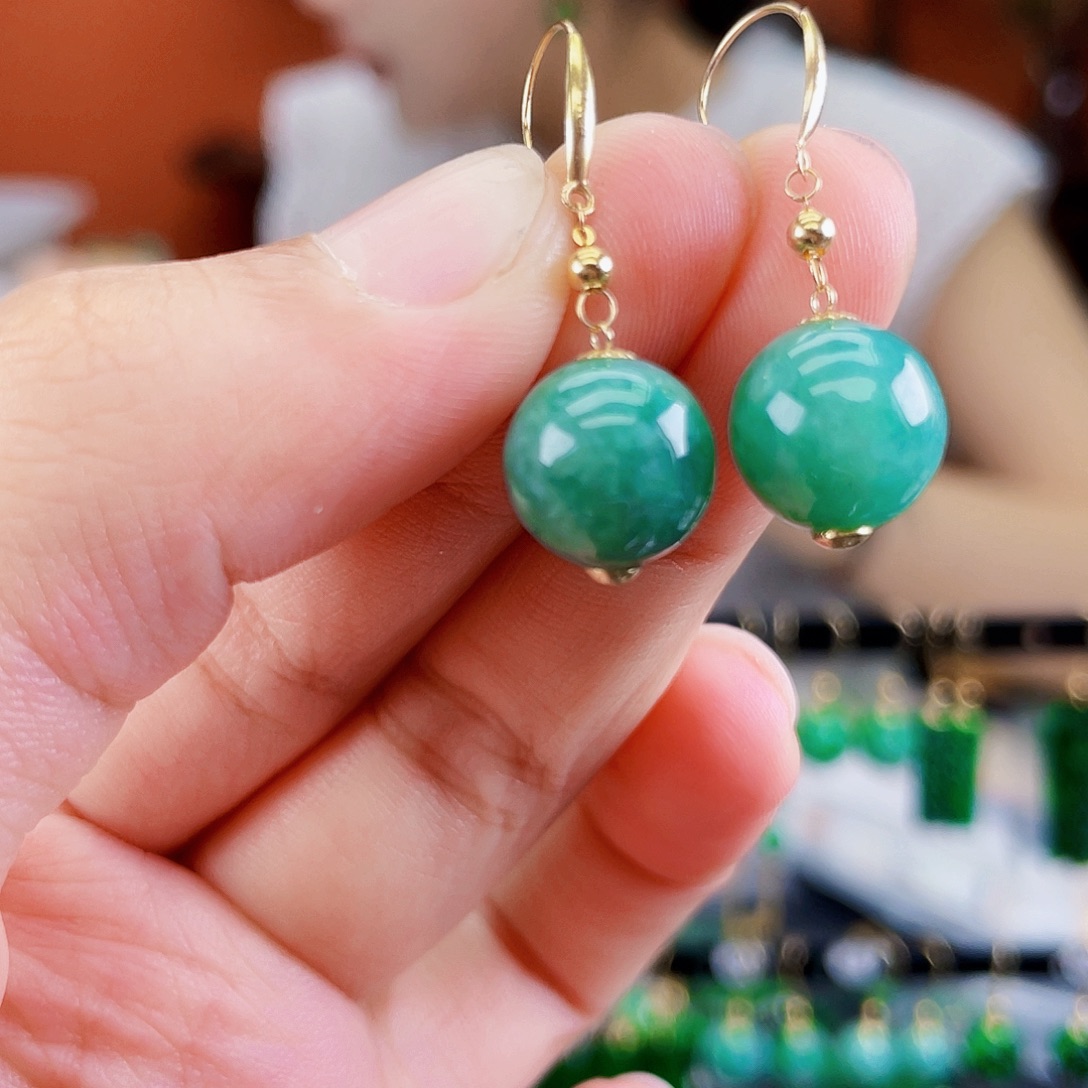 翡翠18K金镶嵌耳饰