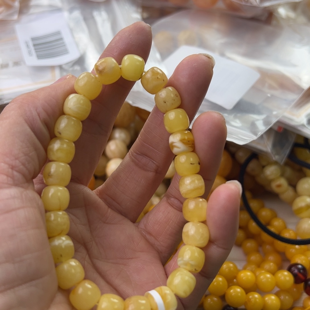 琥珀珠宝奇石未镶嵌